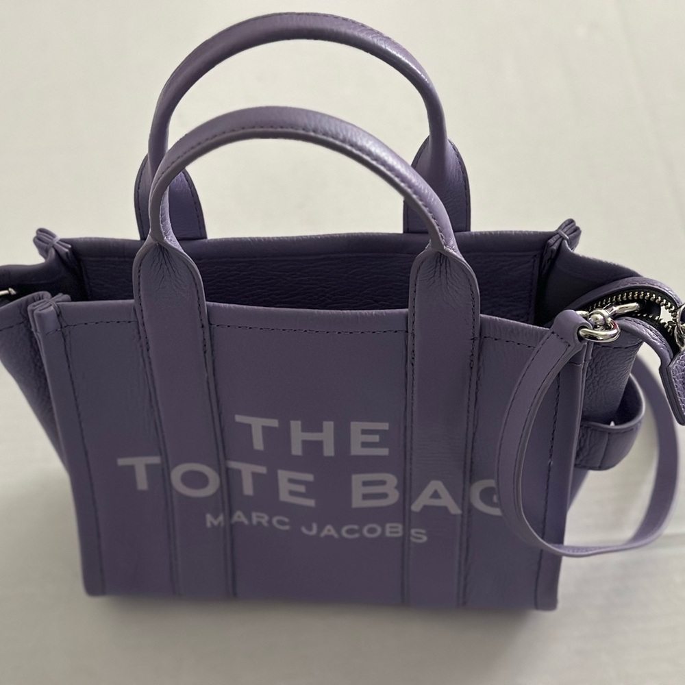 Marc Jacobs Mini The Tote Bag (lavender)